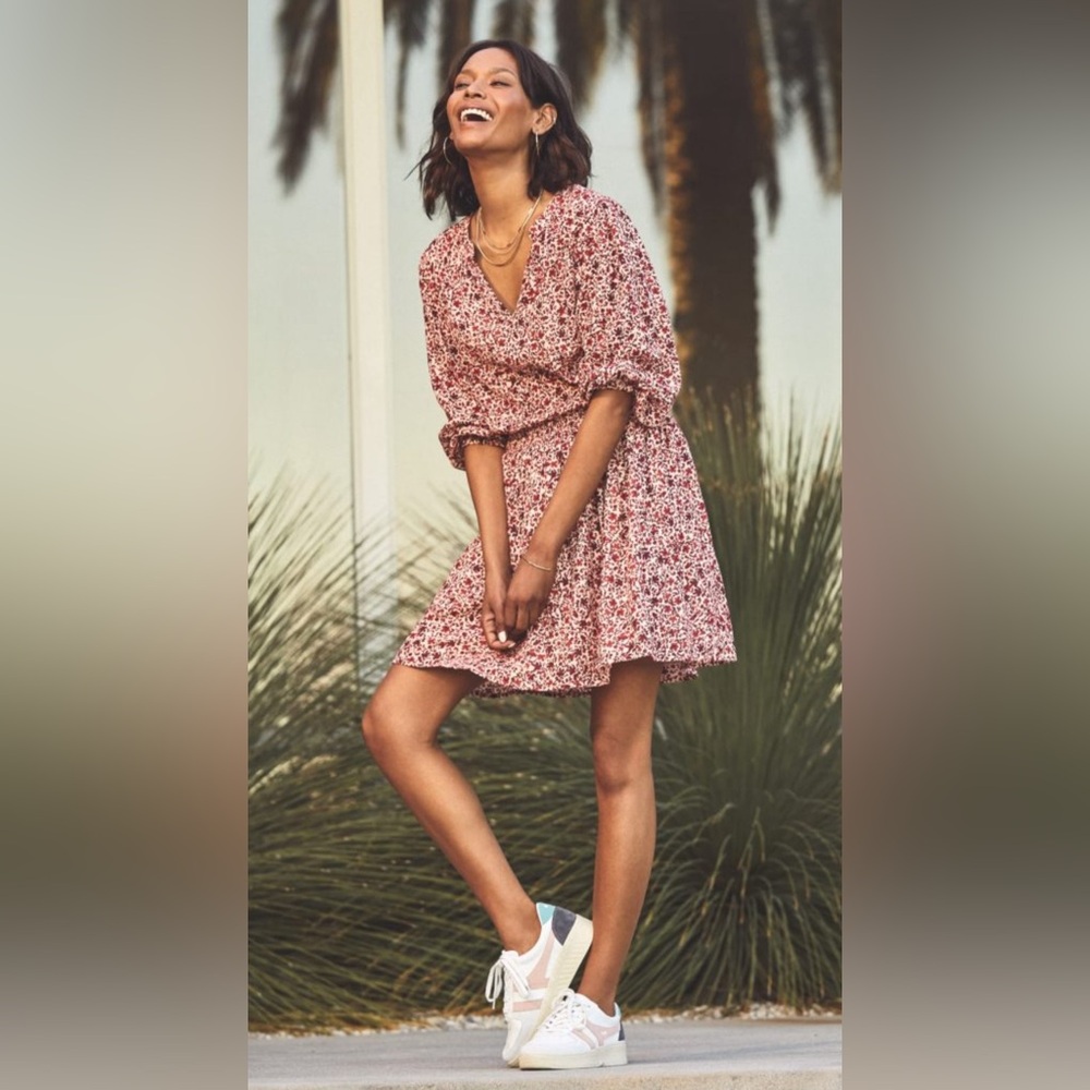 Evereve Sundry Ditsy Smocked mini dress